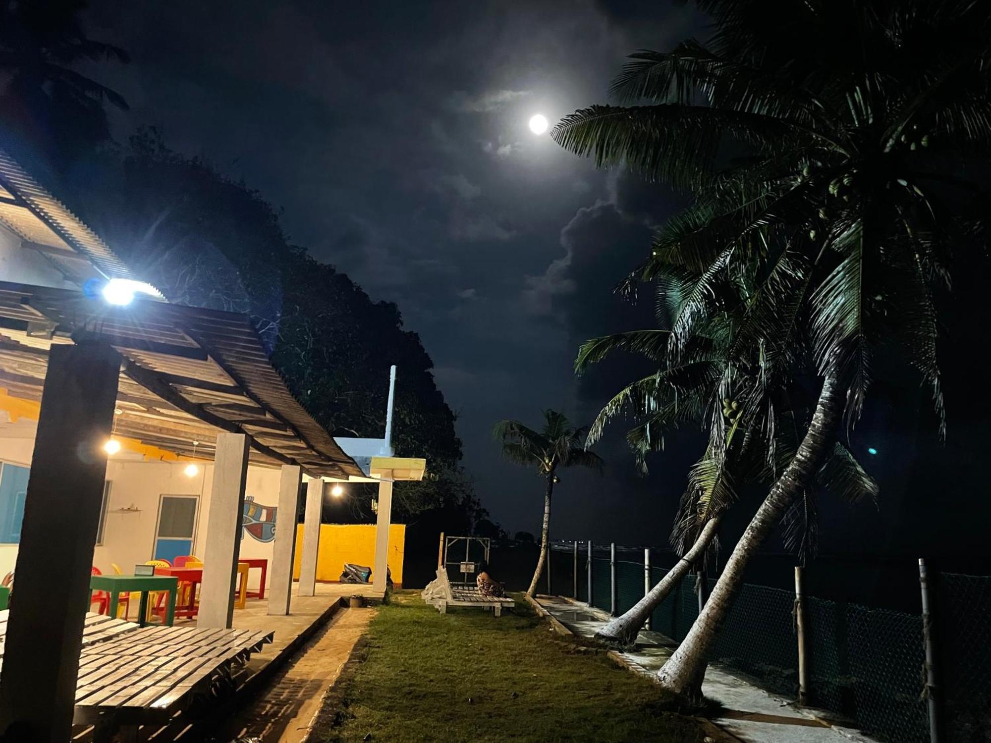 Sayuri Beach Hotel Matara Ngoại thất bức ảnh