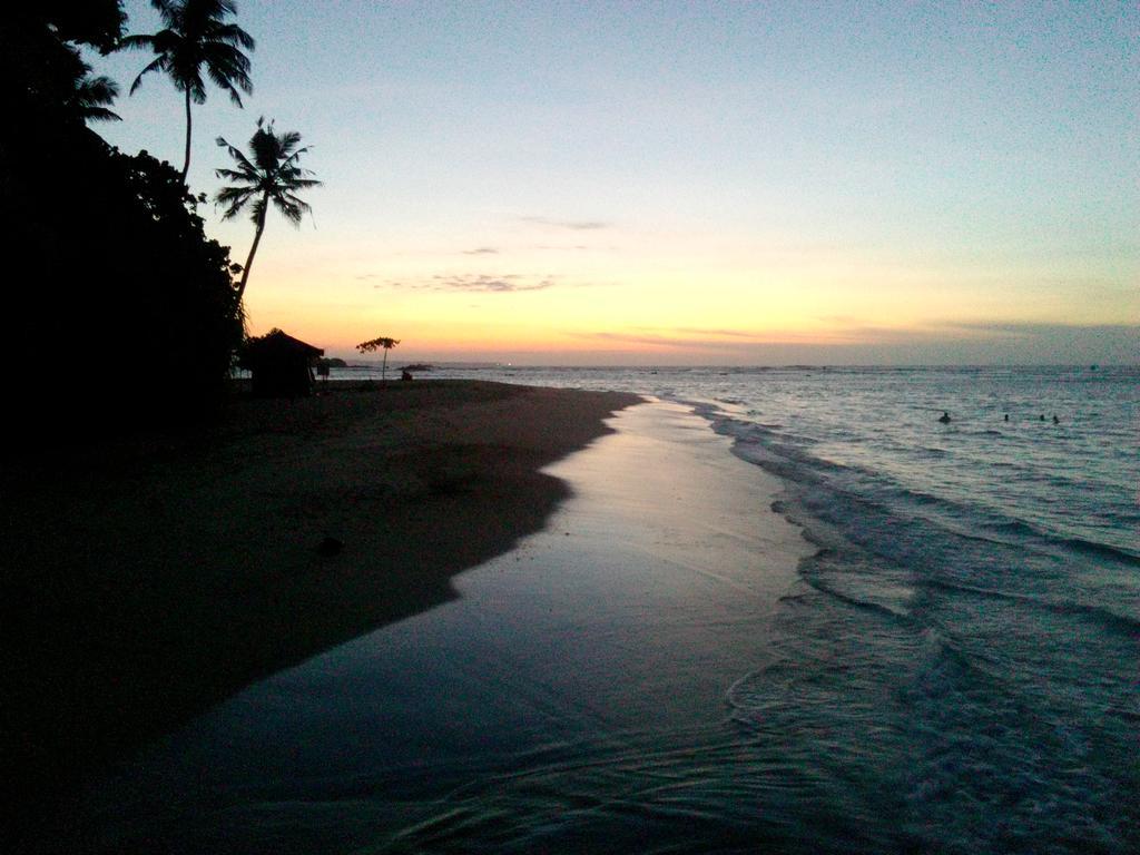 Sayuri Beach Hotel Matara Ngoại thất bức ảnh