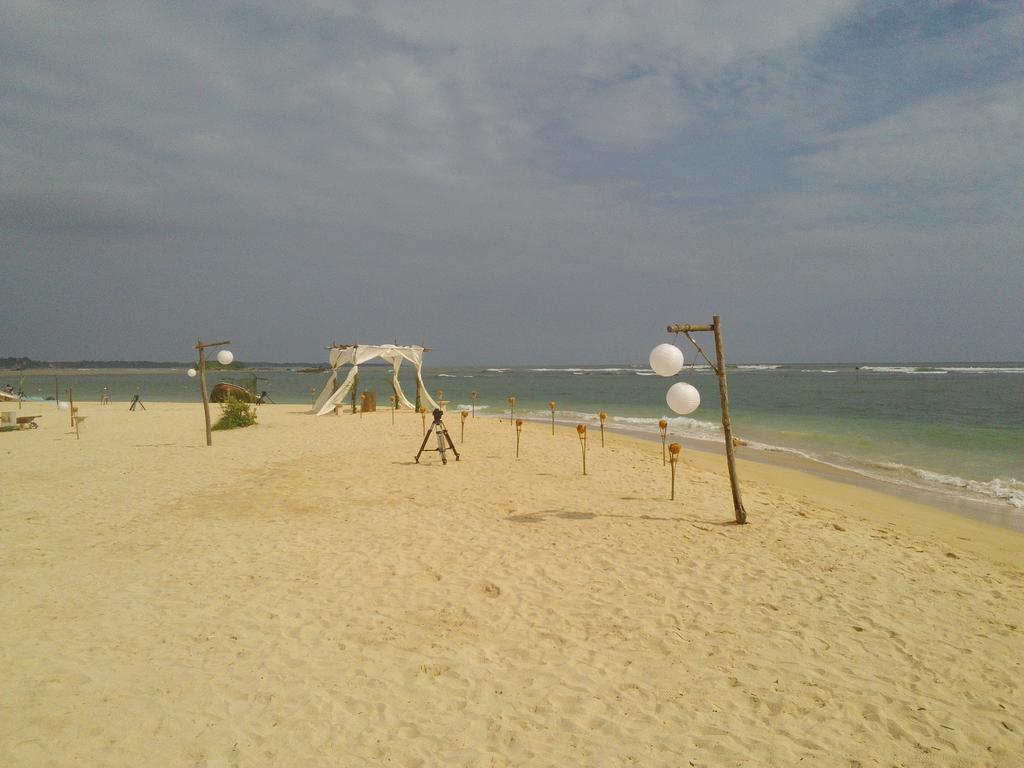 Sayuri Beach Hotel Matara Ngoại thất bức ảnh