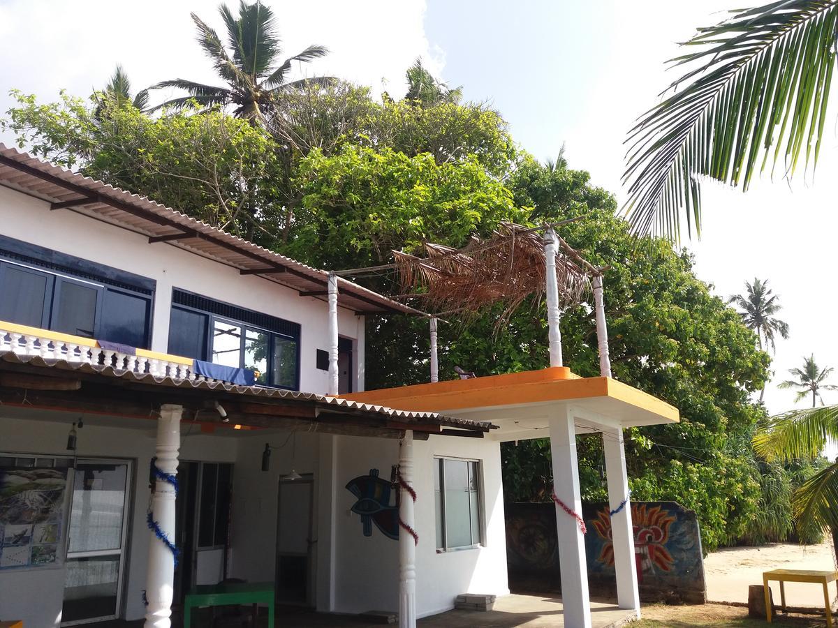 Sayuri Beach Hotel Matara Ngoại thất bức ảnh